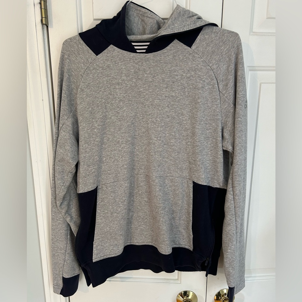 Adidas men’s hoodie, lightweight gray and navy, size M. Side zip slits. EUC